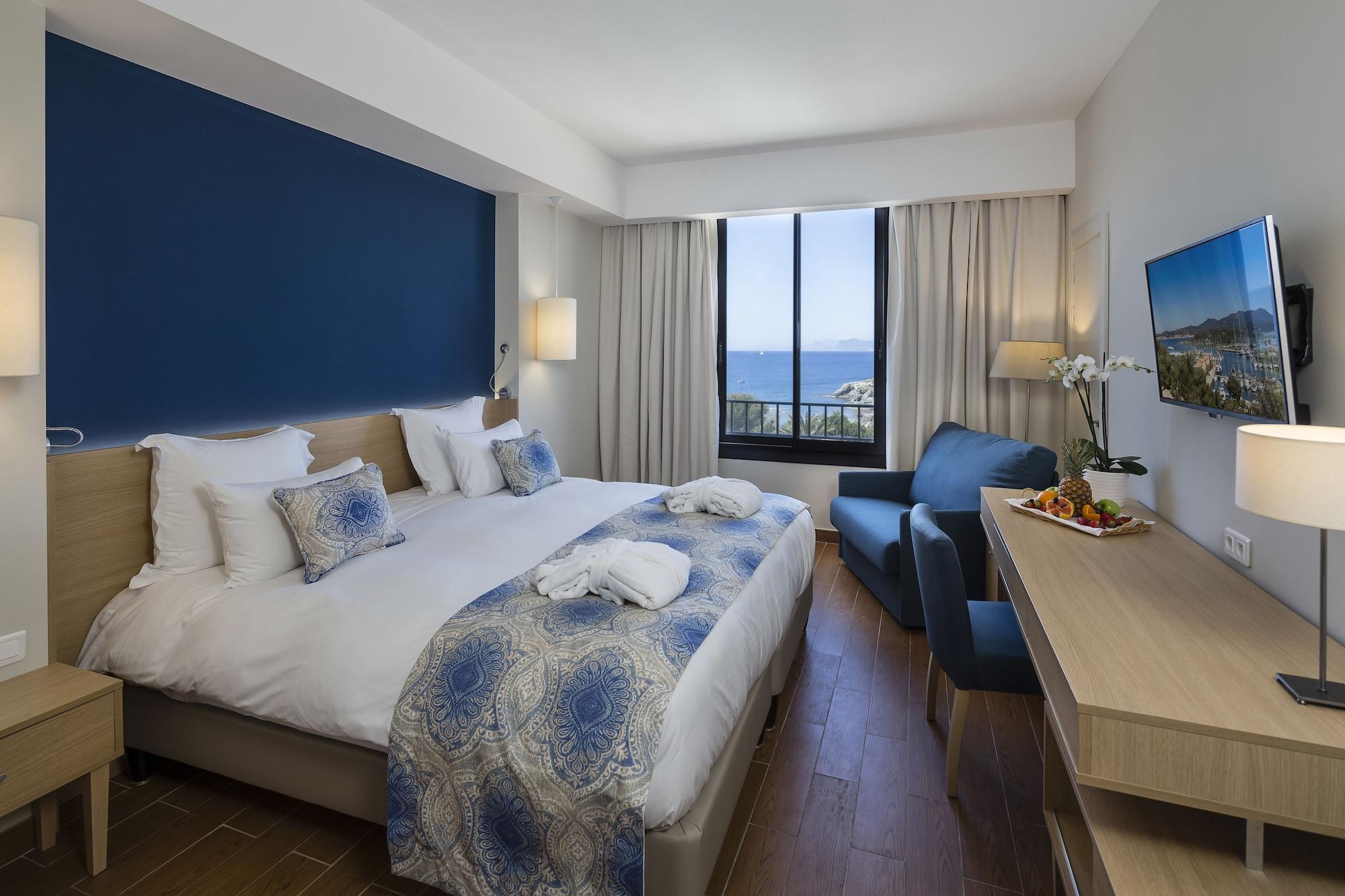Hotel Helios & Spa - Ile Des Embiez Сикс-Фор-ле-Плаж Екстериор снимка
