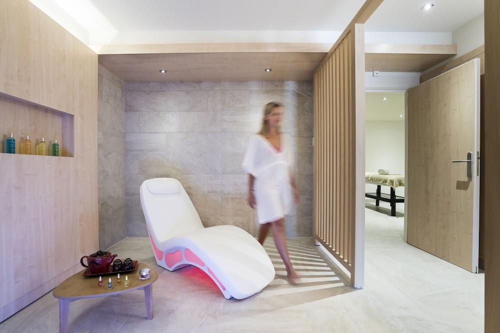 Hotel Helios & Spa - Ile Des Embiez Сикс-Фор-ле-Плаж Екстериор снимка