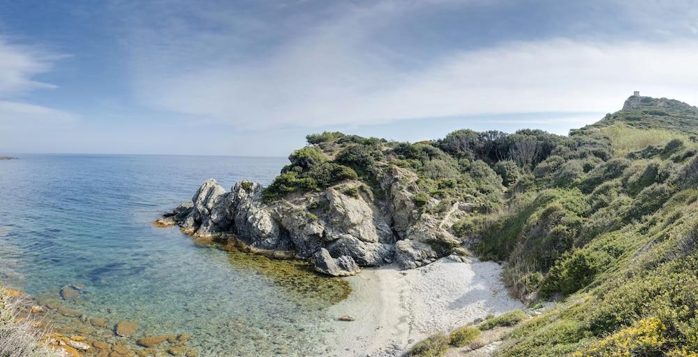 Hotel Helios & Spa - Ile Des Embiez Сикс-Фор-ле-Плаж Екстериор снимка