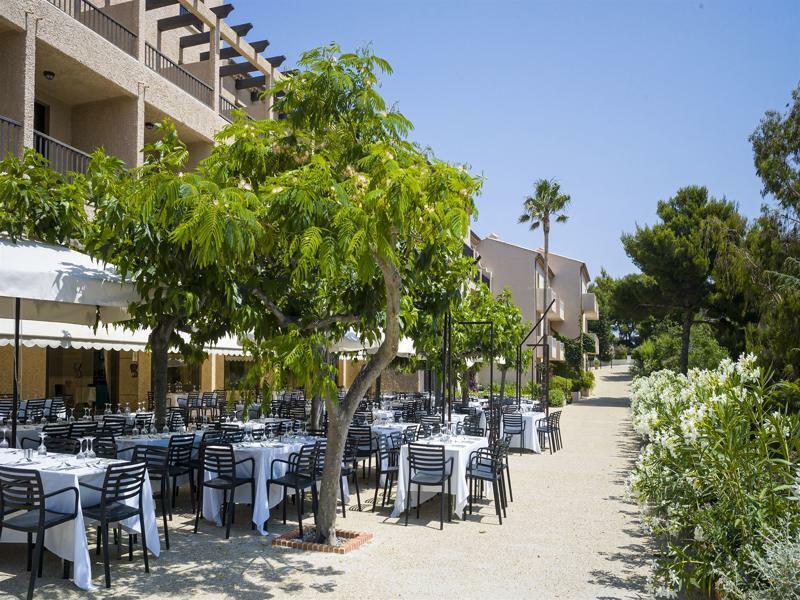 Hotel Helios & Spa - Ile Des Embiez Сикс-Фор-ле-Плаж Екстериор снимка